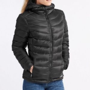 CLEARANCE! NEW! LLBean Down Hooded Jacket is WARM!